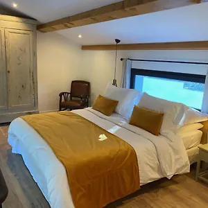  Hébergement de vacances Le Vallon Des Pins France